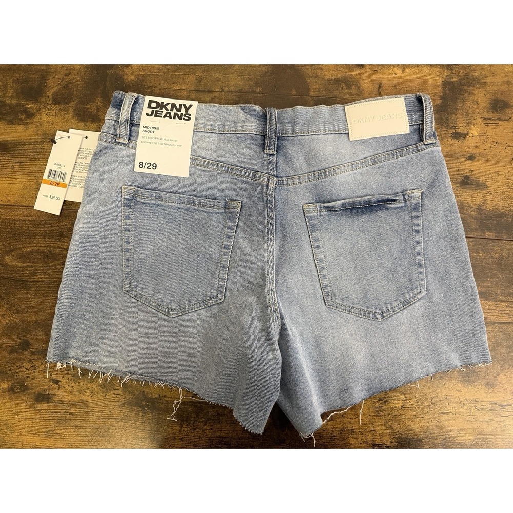 NWT‎ Women's DKNY Jean Short Size 8/29